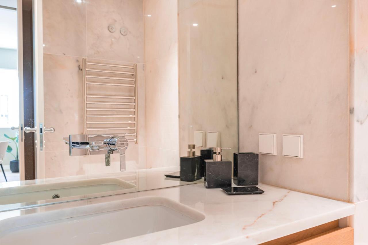 Liberdade Elegance W/Rooftop Pool By Lovelystay Lisboa Екстериор снимка